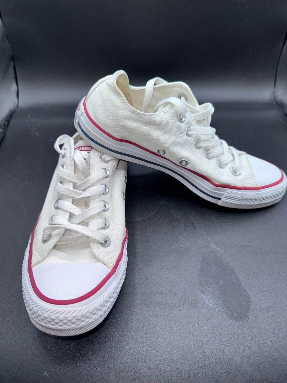 Converse Chuck Taylor All Star Low Top White Canvas Sneakers W7652 Women’s 7.5